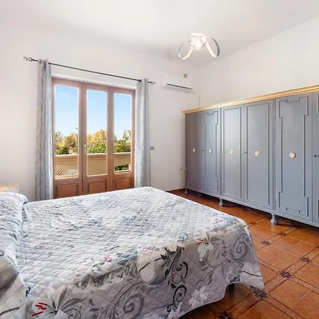 La Casa Del Pescatore Holiday home *